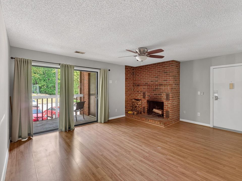 1st image of 103 Turtle Creek Rd APT 8