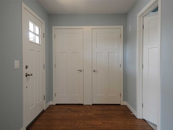 5th image of 27 Jackson Ave