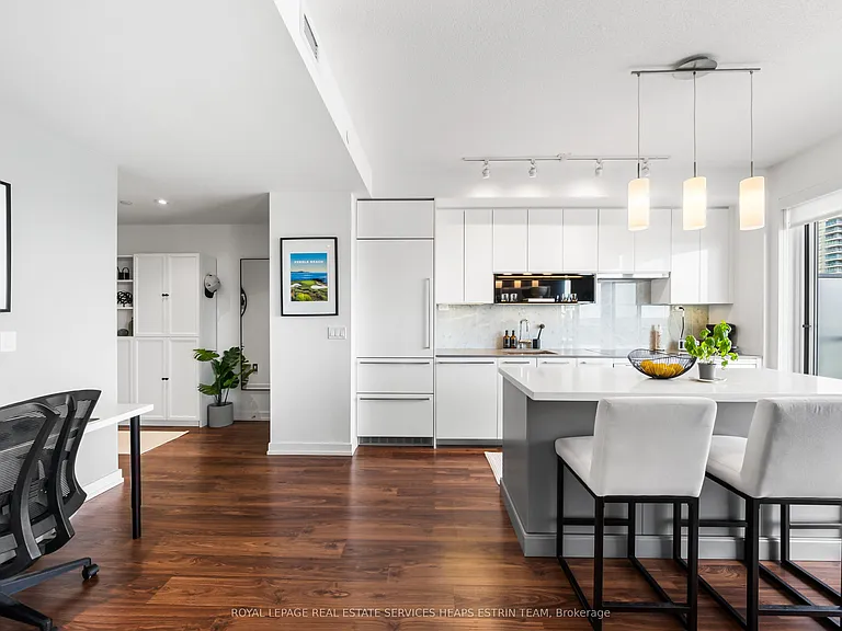 117 McMahon Dr #1111 — Photo 3