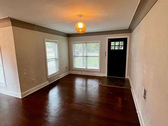 3rd image of 29 Mount Vernon Dr
