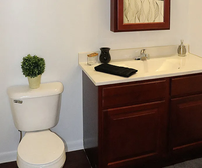Laurelwood — Photo 13