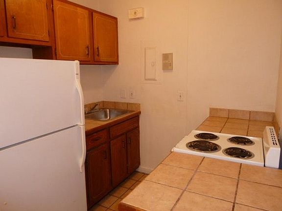 4th image of 3221 W Swann Ave APT 10