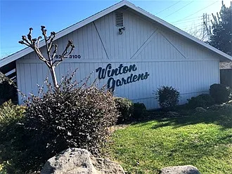 2 bed, 1.0 bath, 940 sqft, $1,295 — Photo 1
