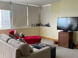 6301 N Sheridan Rd APT 19V, Chicago, IL 60660