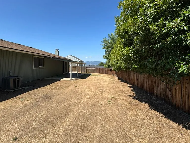 2859 Cedar Links Dr — Photo 12
