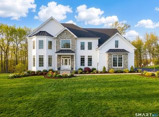 12 Pumpkin Grove, East Lyme, CT 06333