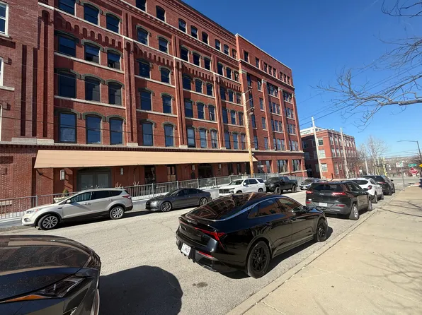200 Main St APT 602, Kansas City, MO 64105