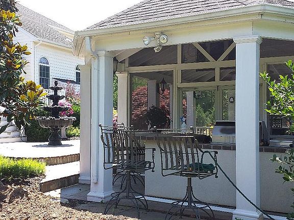 Outdoor Kitchen Bar/Grill