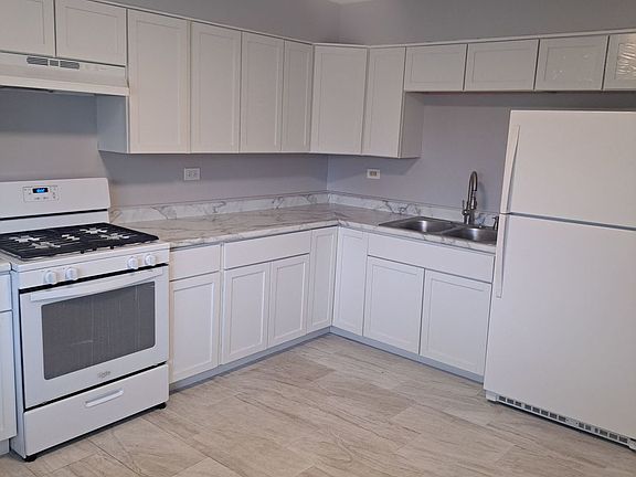 3rd image of 1324 Turnbull Dr