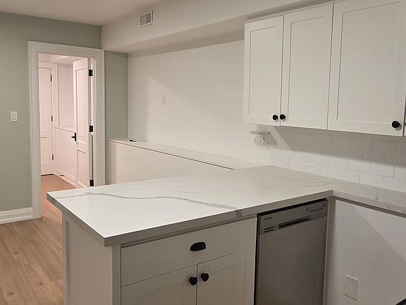 3rd image of 60 Fuller Ave