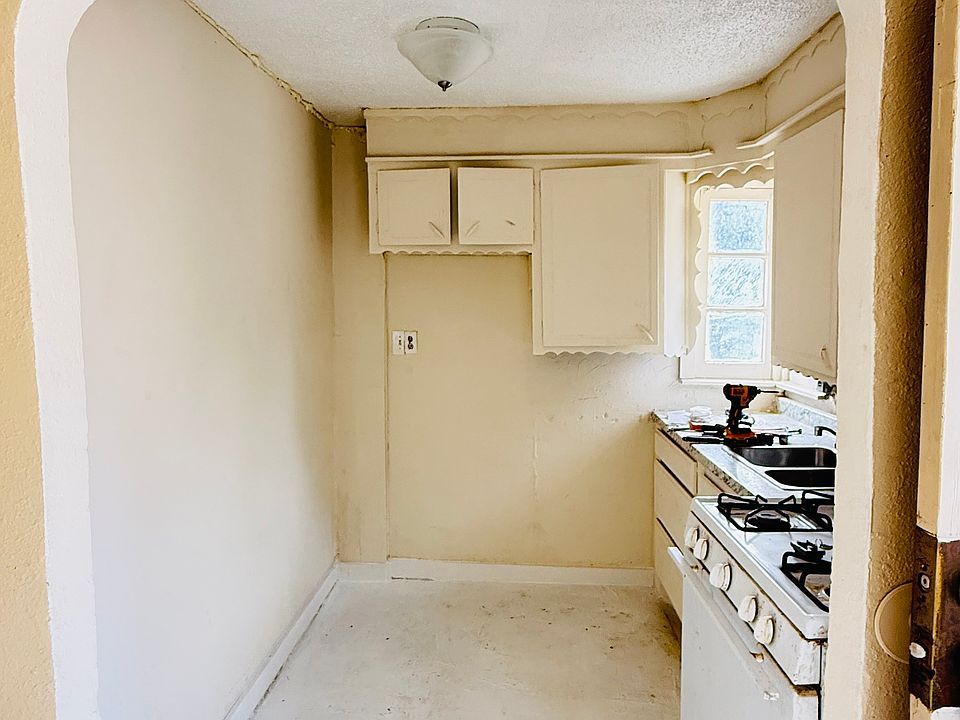 Unit A-Kitchen