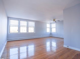 2413 W Farragut Ave #126, Chicago, IL 60625