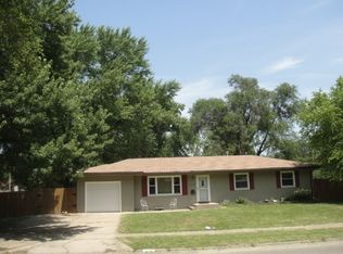 1430 SW 32nd St, Topeka, KS 66611
