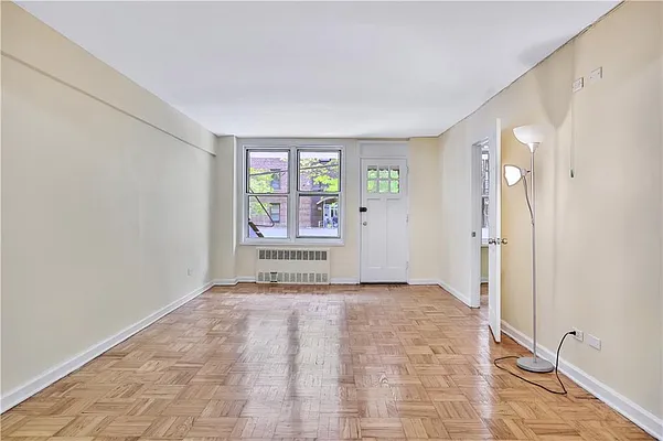 Sold by Remax Edge | media 11