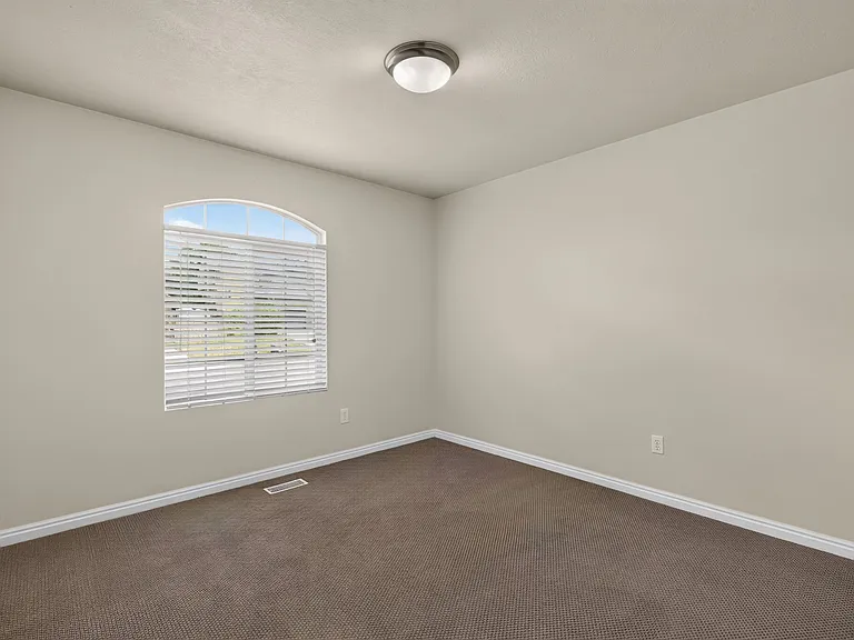 2867 W Shady Hollow Ln — Photo 7