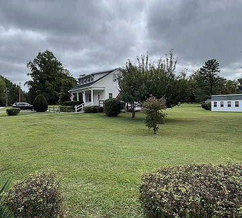 4th image of 307 Berrymans Ln