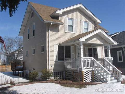 2nd image of 213 California Ave