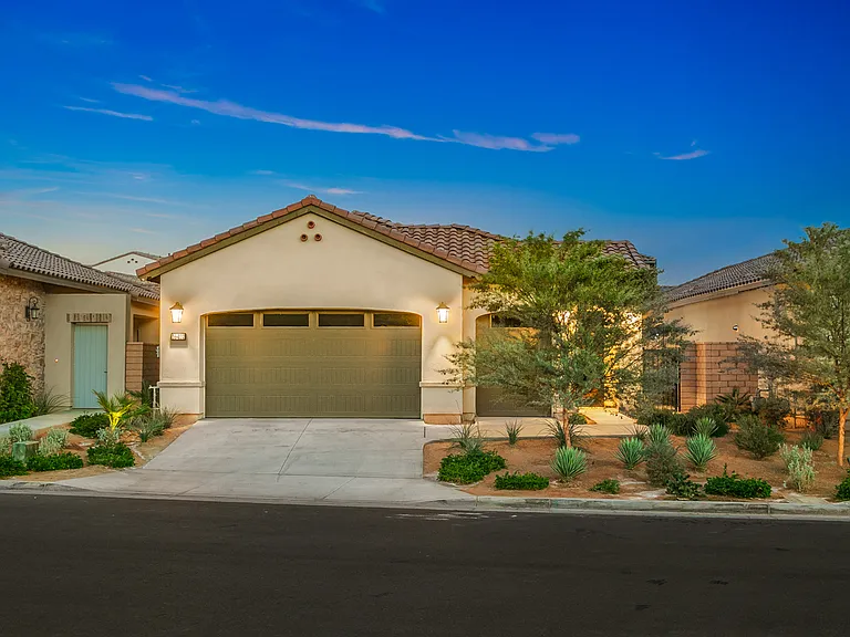 56232 Platinum Way — Photo 40
