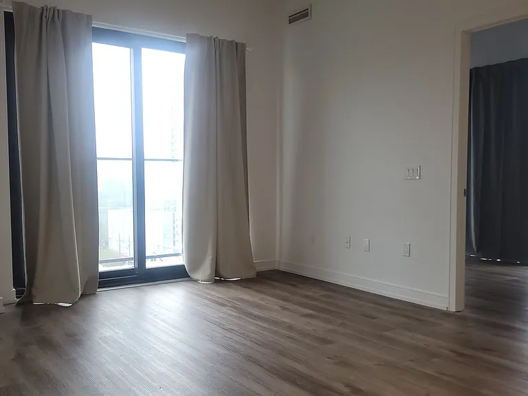 1 Jarvis St #1508 — Photo 10