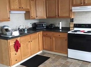 206 Fairview Ave #3, Chicopee, MA 01013