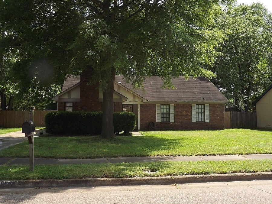 1st image of 6167 Northampton Dr