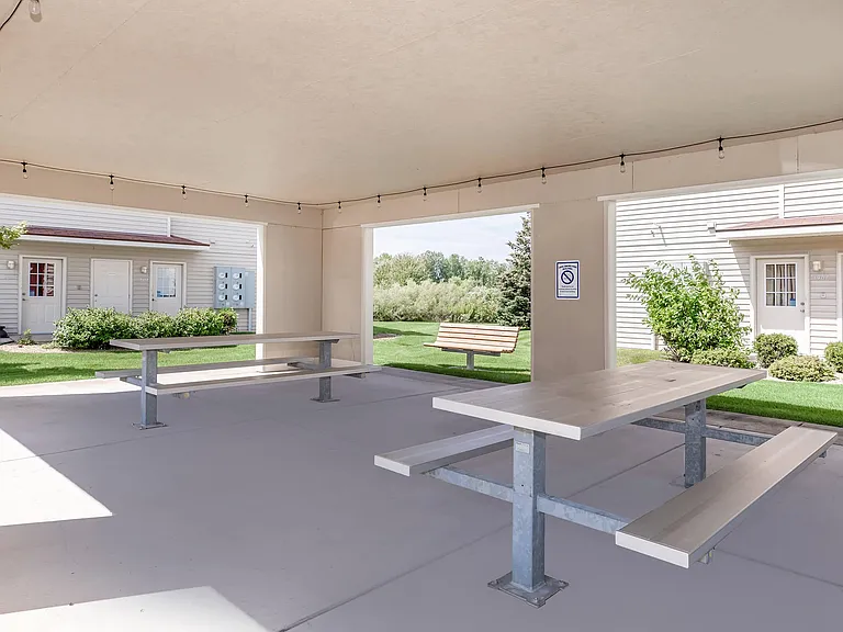Arcade Estates West — Photo 13