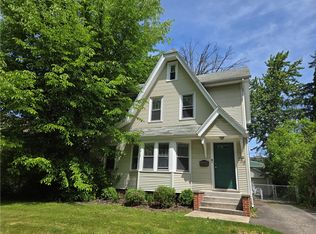 152 Irvington Rd, Rochester, NY 14620