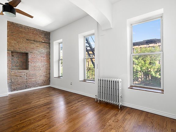 4th image of 358 Greene Ave #2