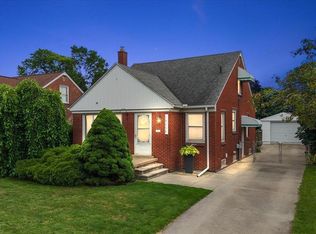 16504 Toepfer Dr, Eastpointe, MI 48021