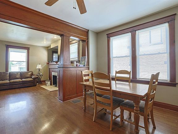 4th image of 425 W 22nd St