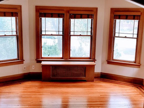 4th image of 84 Delham Ave