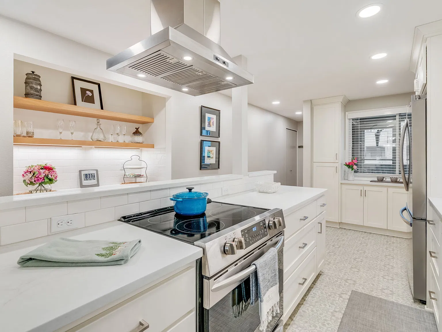 5624 SW Riverside Lane Unit 8 - 1 — Photo 4