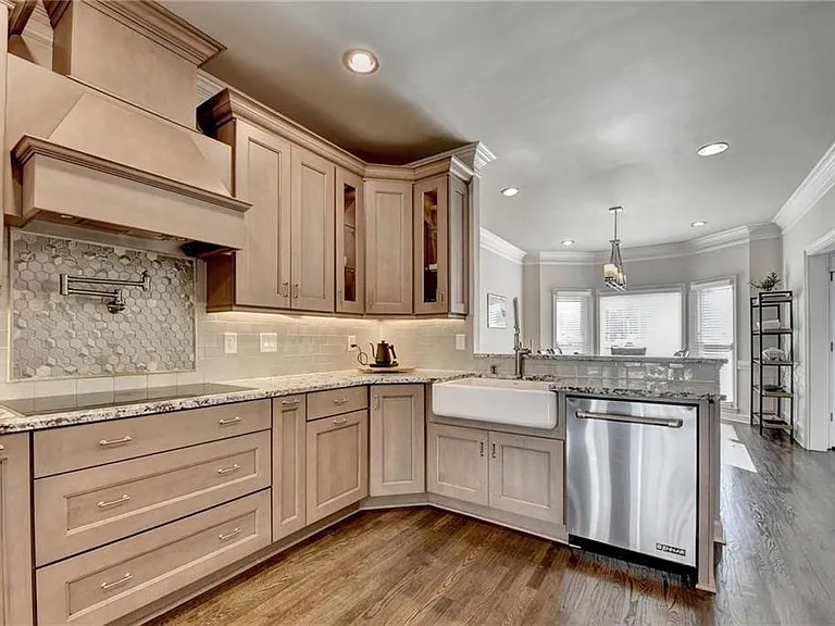 350 S Satinwood Pl — Photo 6