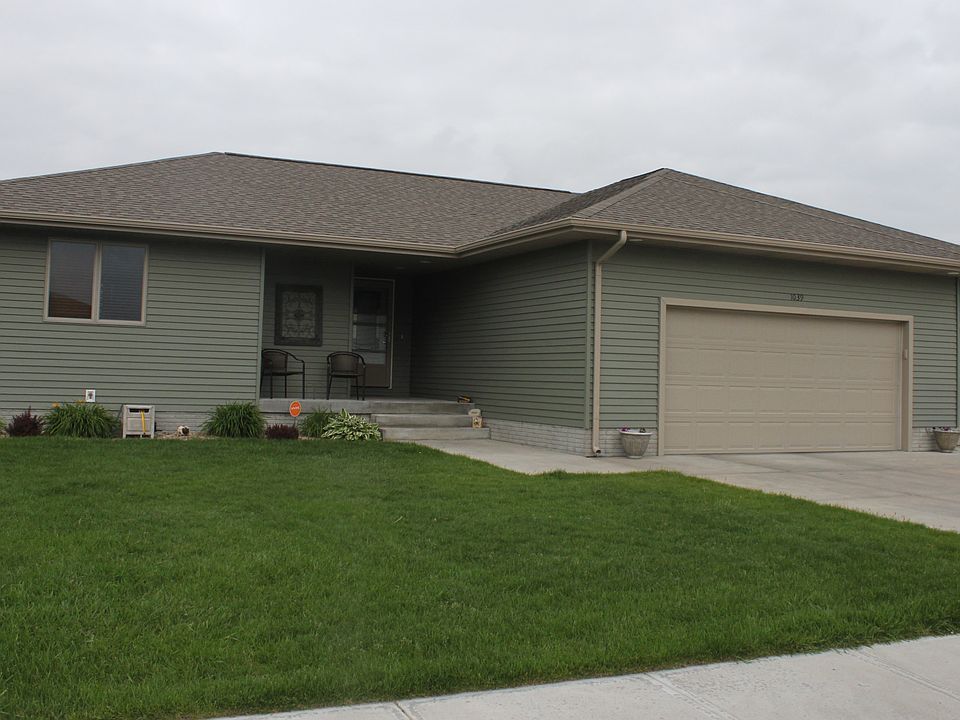 1st image of 1039 Sagewood Ave