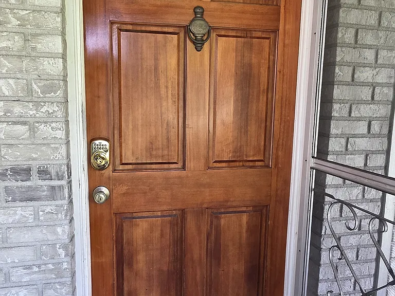 7418 E Comanche Ave — Photo 2