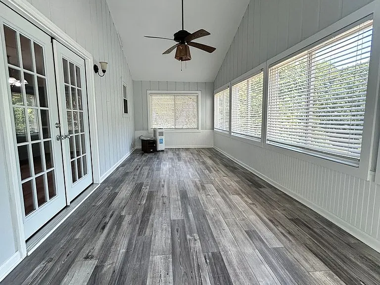 5916 Wells Rd — Photo 11