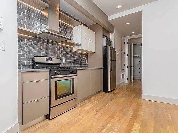 2nd image of 72 N Henry St APT 3B