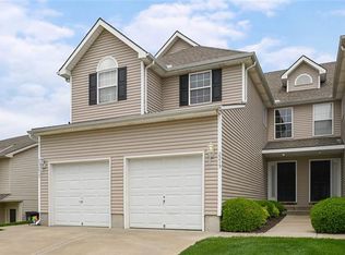 2215 SW Suncatcher Rd, Lees Summit, MO 64082