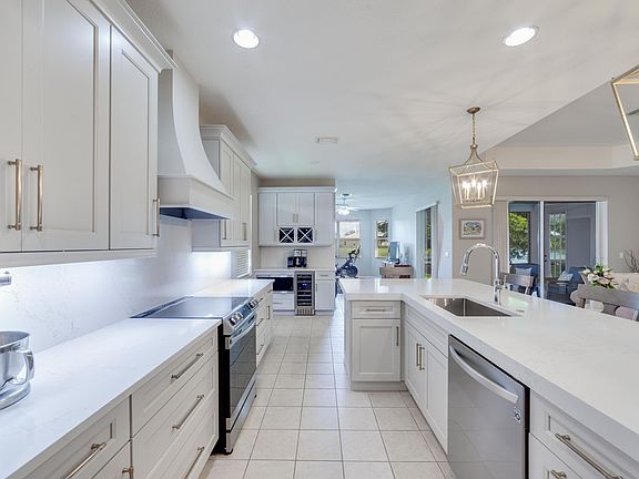 4th image of 20599 Ardore Ln