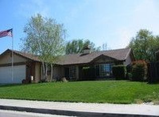 196 Riverbank Ln, Paso Robles, CA 93446
