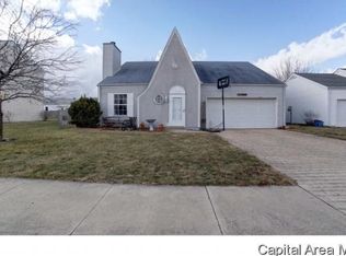 15 Arthur Jones Ave, New Berlin, IL 62670