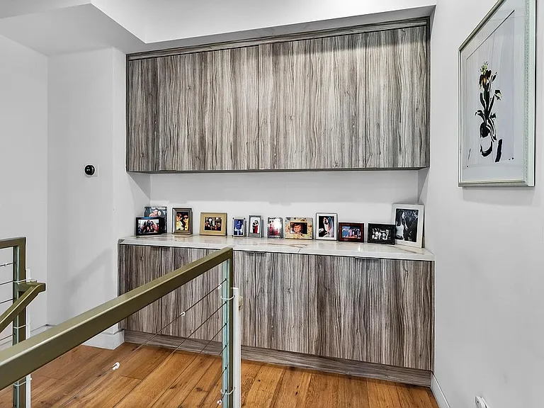 801 N Kilkea Dr — Photo 21