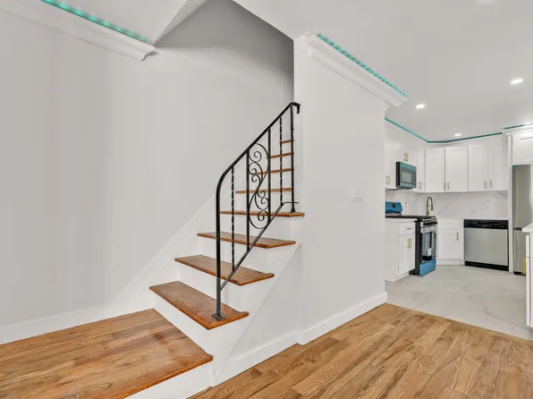 780 Hendrix Street image 4 of 25