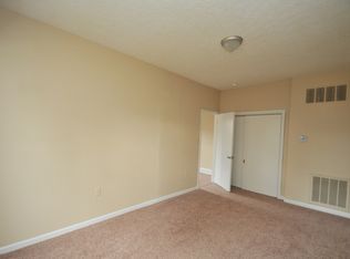 7606 1/2 Seward Ave, Cincinnati, OH 45231