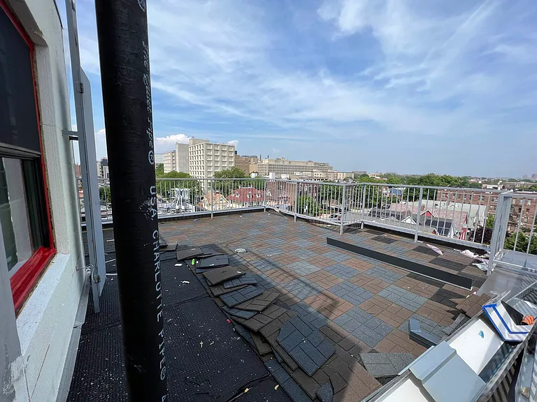 870 New York Ave #8 — Photo 8