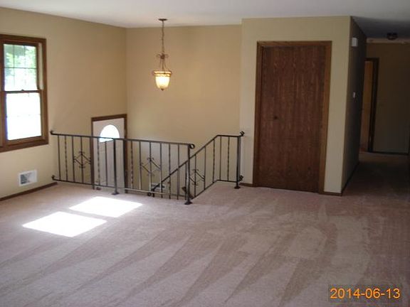 5th image of 2755 Mackubin St