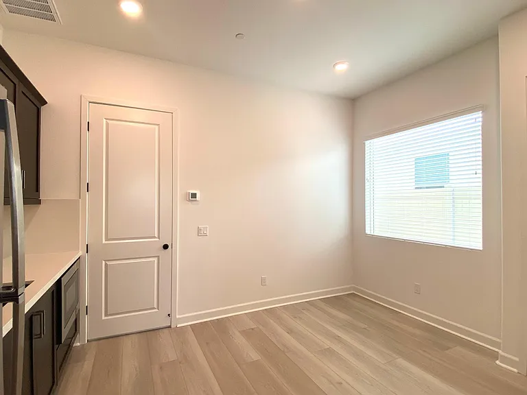 714 Westbrook Loop — Photo 7