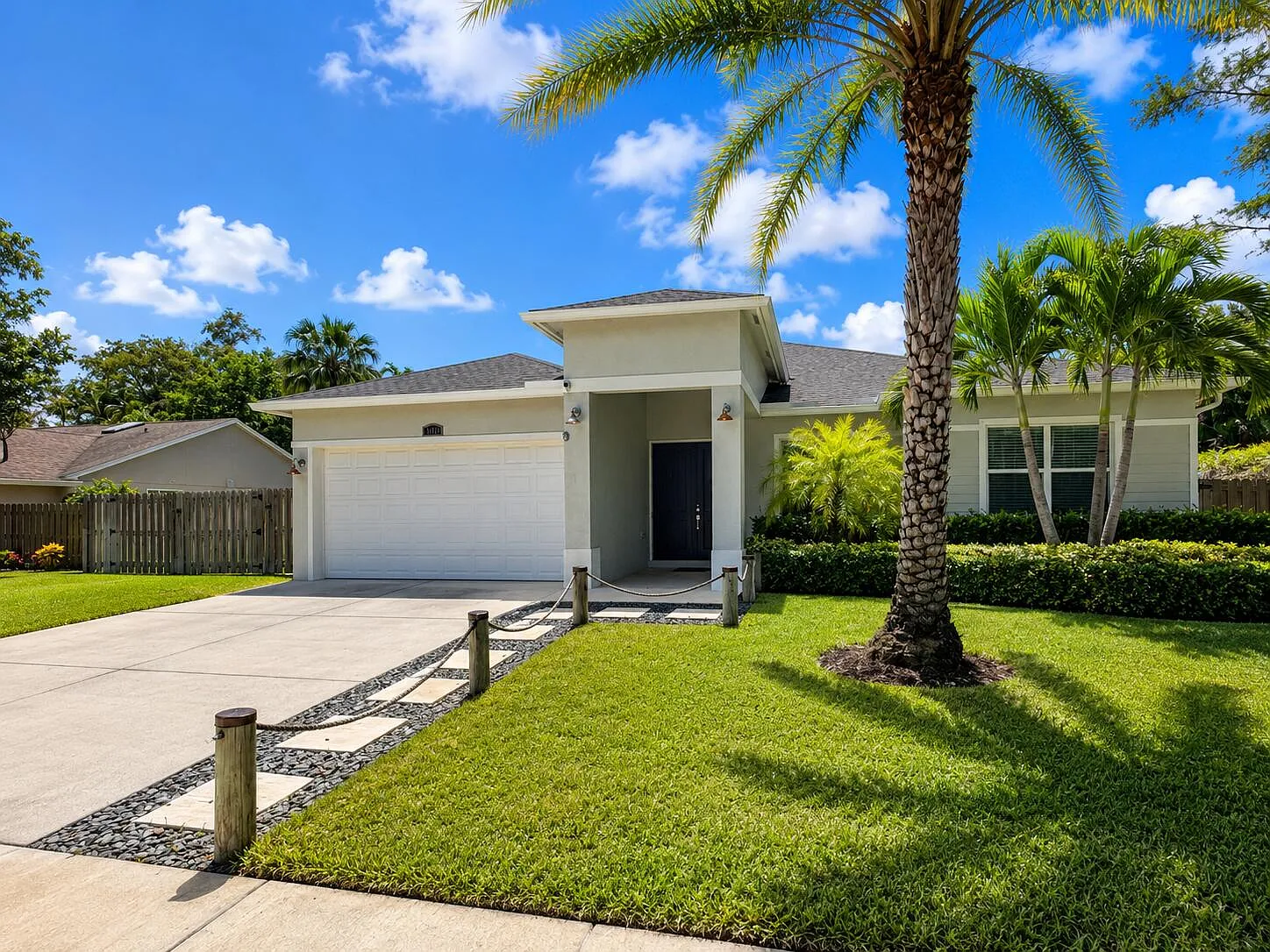 4 bed, 2.0 bath, 2057 sqft, $8,000 — Photo 2