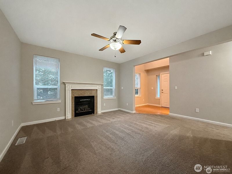 5th image of 4158 SE Fairway Circle
