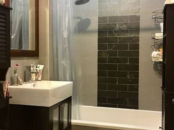 5th image of 41 Kosciuszko St #422